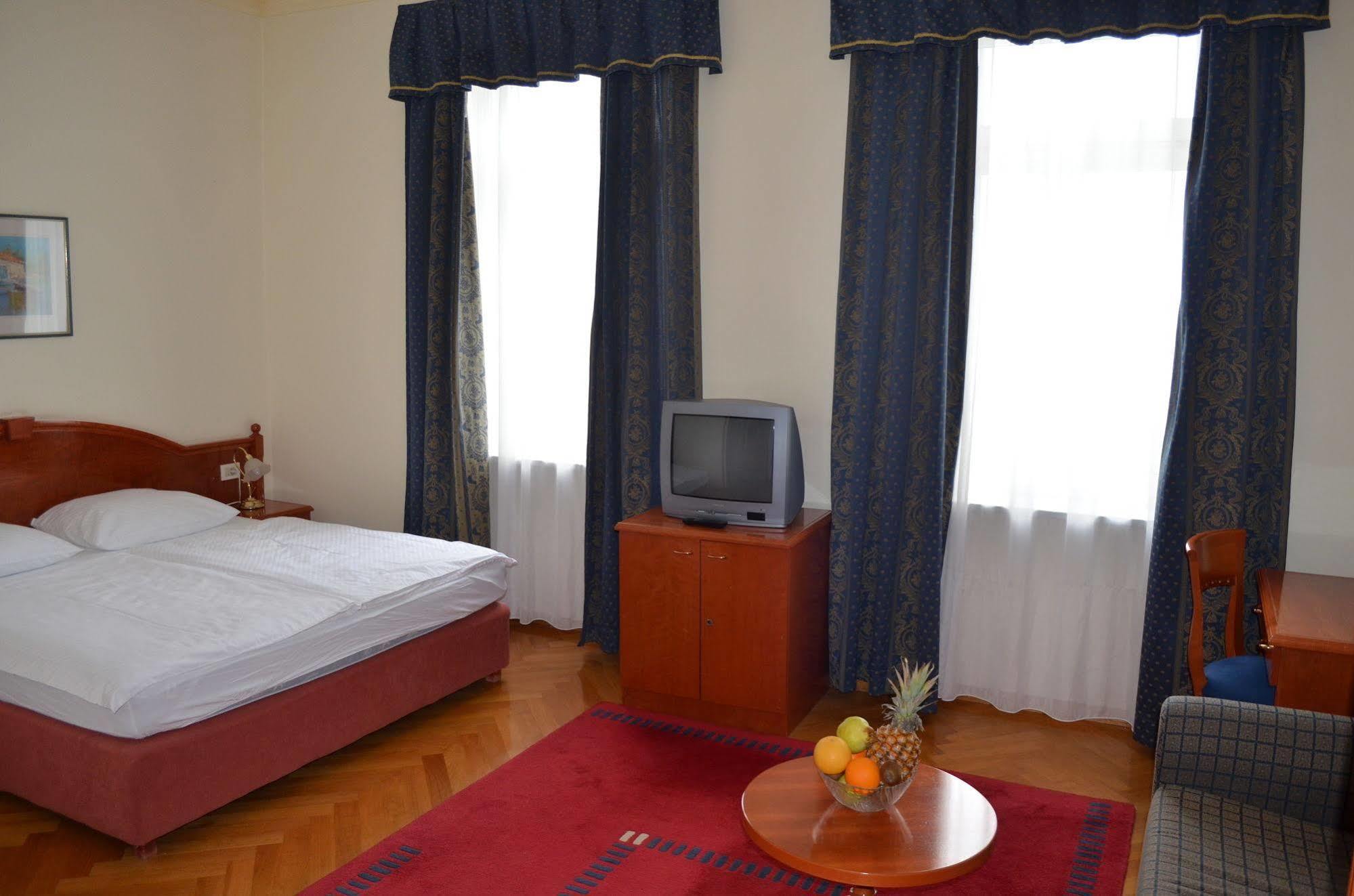 Hotel Galeb Opatija Zewnętrze zdjęcie