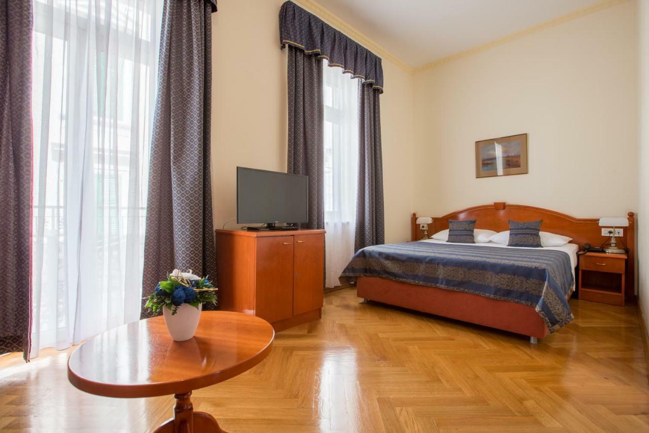 Hotel Galeb Opatija Zewnętrze zdjęcie