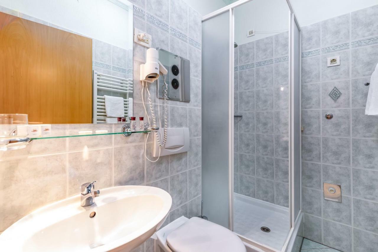 Hotel Galeb Opatija Zewnętrze zdjęcie