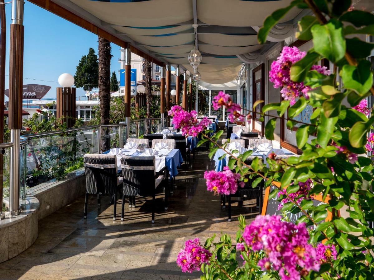 Hotel Galeb Opatija Zewnętrze zdjęcie